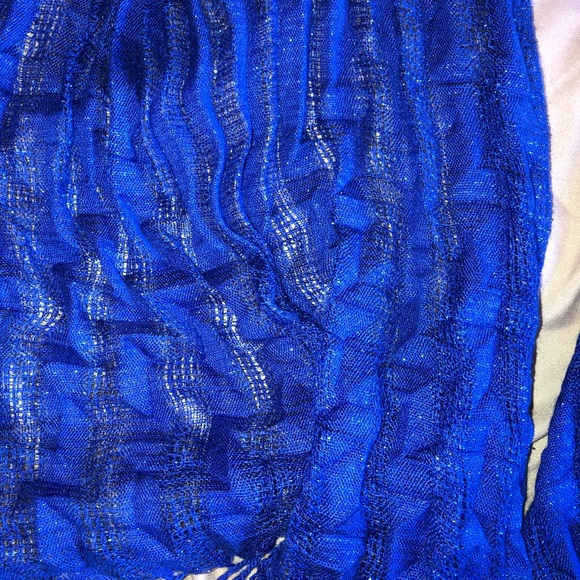 Scarf - Picture 2 of 3